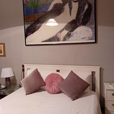 B&B Califano- 2 Leoni Verona Dış mekan fotoğraf