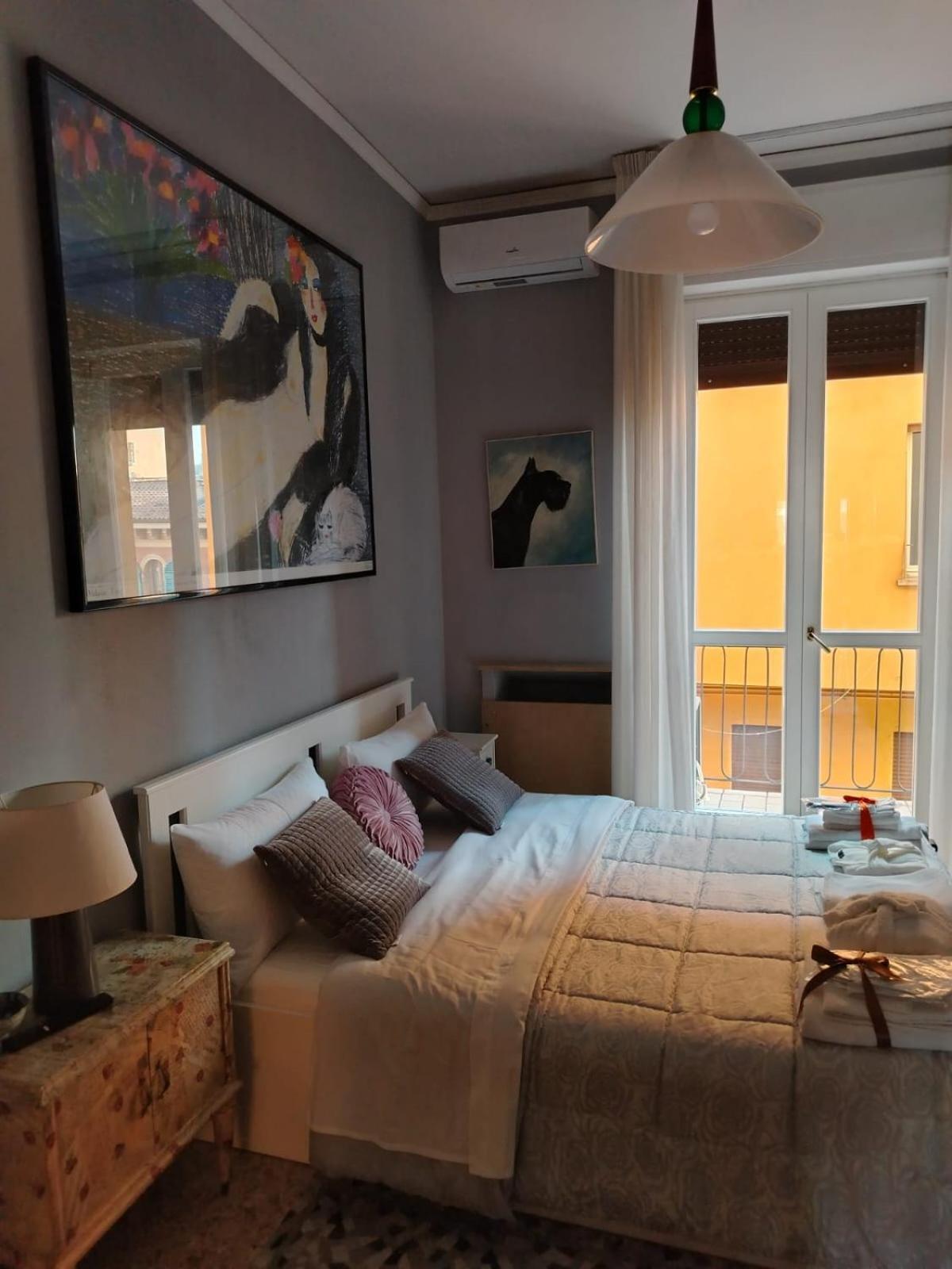 B&B Califano- 2 Leoni Verona Dış mekan fotoğraf